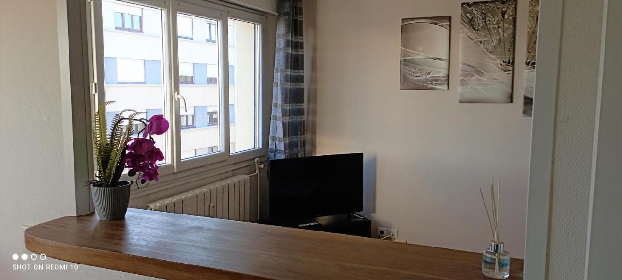 Apartament F1Bis Agreable A La Mairie Limoges Zewnętrze zdjęcie