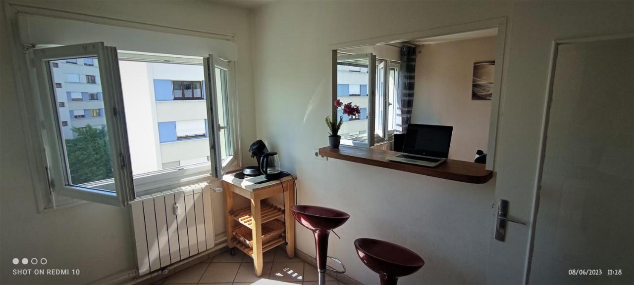 Apartament F1Bis Agreable A La Mairie Limoges Zewnętrze zdjęcie
